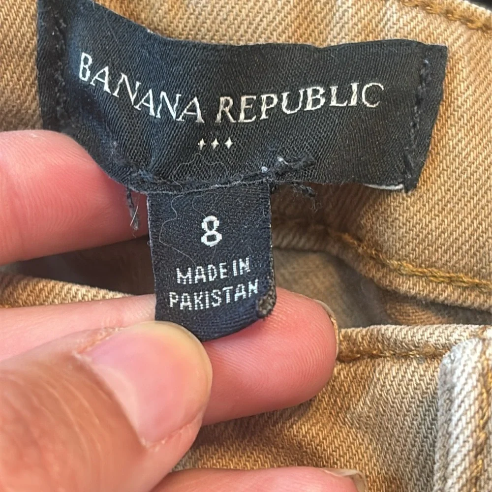 Banana Republic this banana